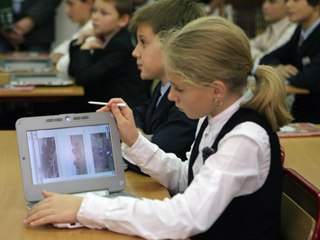 Более 12 000 видеоуроков лучших учителей России появятся скоро в открытом доступе
