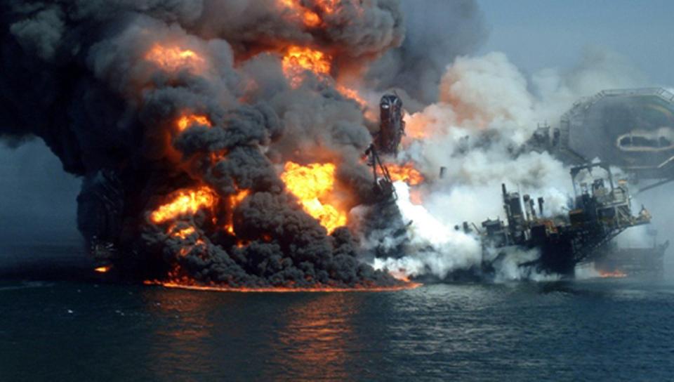 BP выплатит свыше $20 млрд штрафа за аварию в Мексиканском заливе
