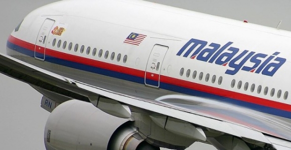 Сентация! Все пассажиры рейса MH-17 Амстердам-Куала-Лумпур вылетели на 17 минут позже сбитого Боинга-777
