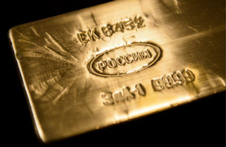 Центробанк массово скупает золото: зачем?
