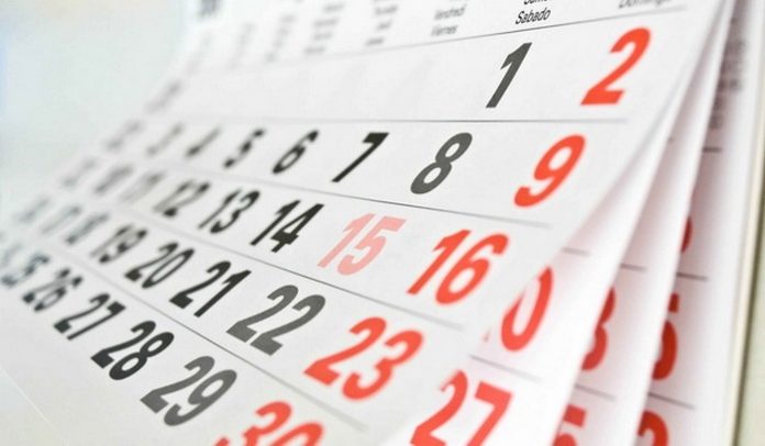 Утверждены выходные и праздничные дни на 2017 год
