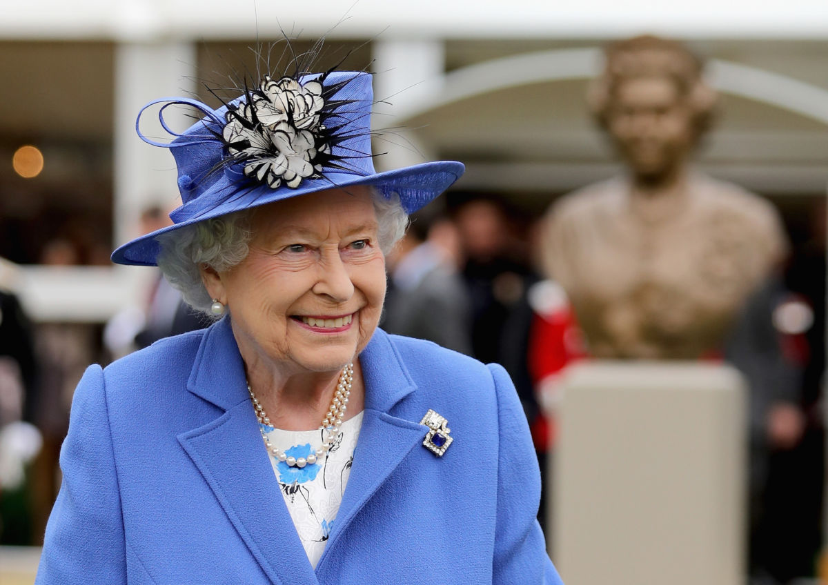 Сенсация! Королева Елизавета II предложила восстановить британское владение в США