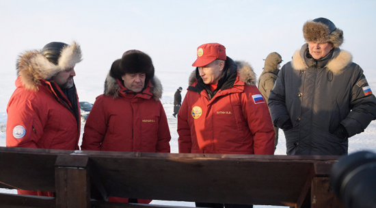Экстраординарная совместная поездка трех российских лидеров в Арктику. Что русские там нашли?
