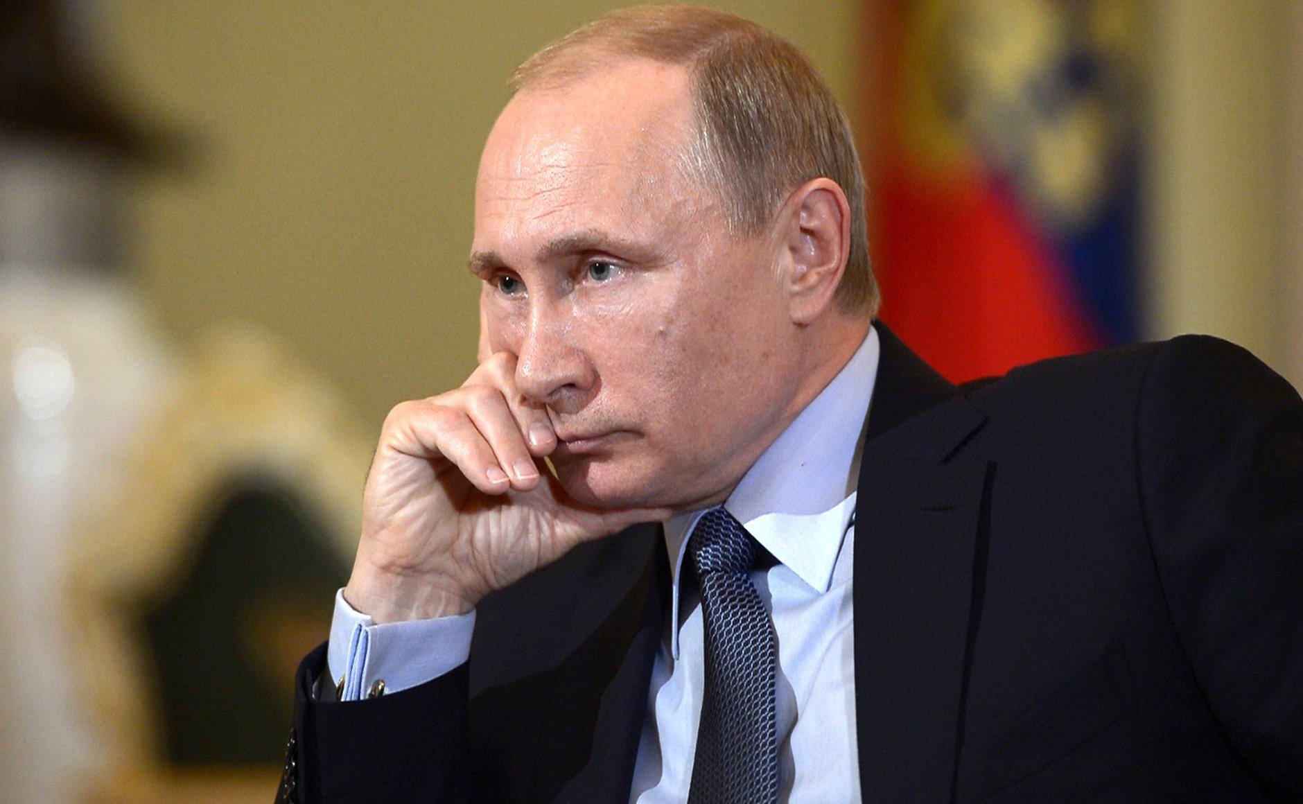 Президент и народ: переход к внутренним проблемам России неизбежен
